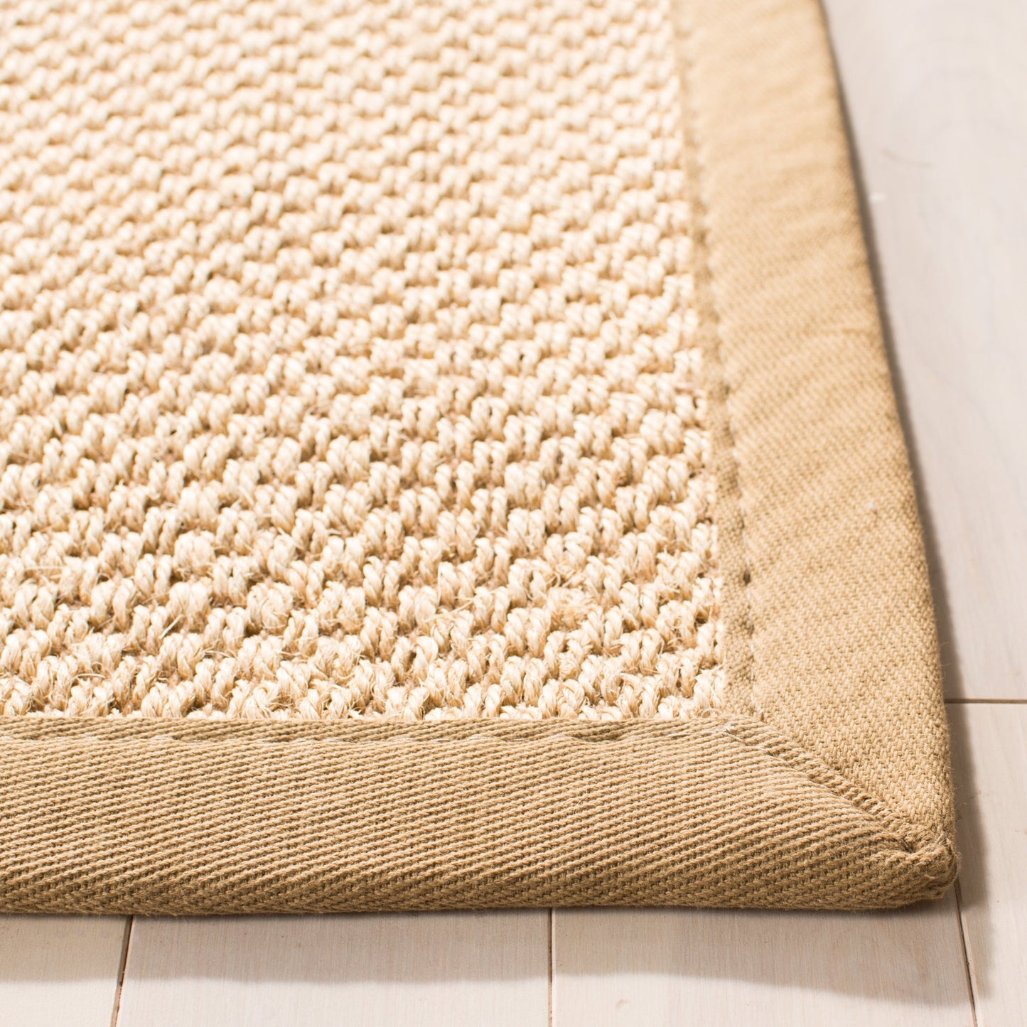 Tapis en sisal SAFAVIEH Venus en fibre naturelle, bordure décontractée