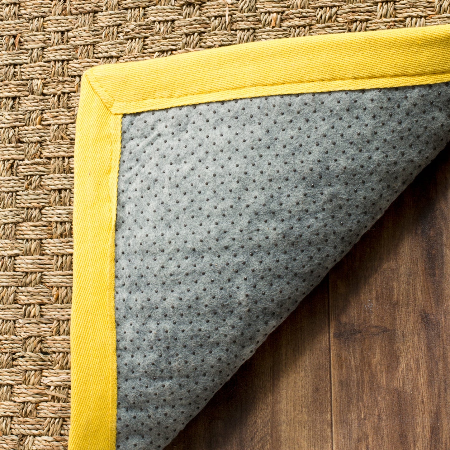 Tapis SAFAVIEH en fibres naturelles Zymryd à motif vannerie en jonc de mer