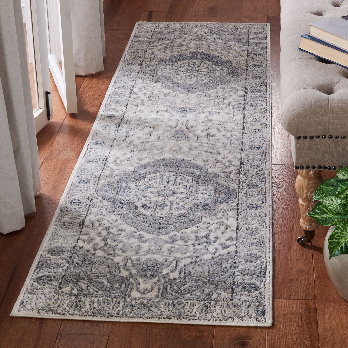 Tapis oriental traditionnel Emmy de SAFAVIEH Oregon