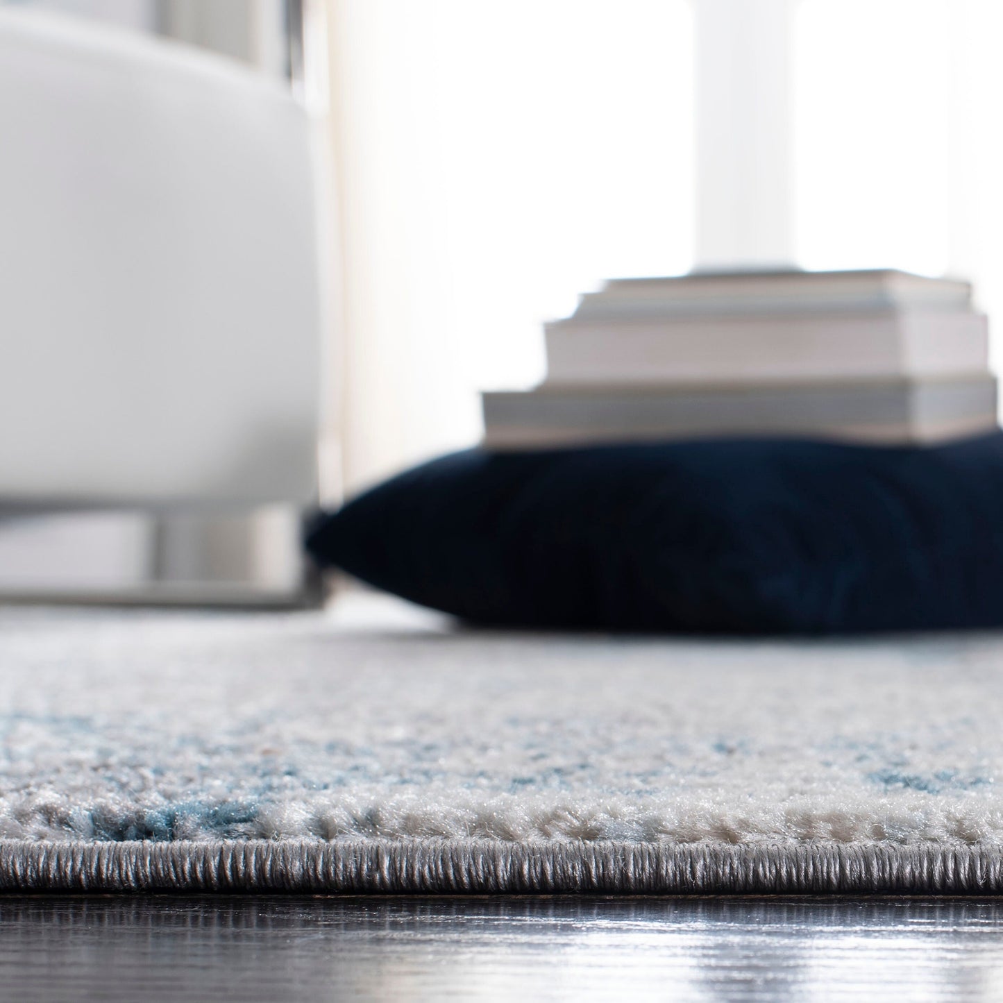 Tapis abstrait moderne SAFAVIEH Tulum Melinda