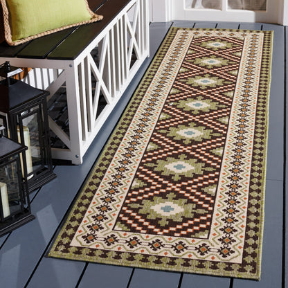 SAFAVIEH Veranda Rita Indoor/ Outdoor Waterproof Patio Backyard Rug