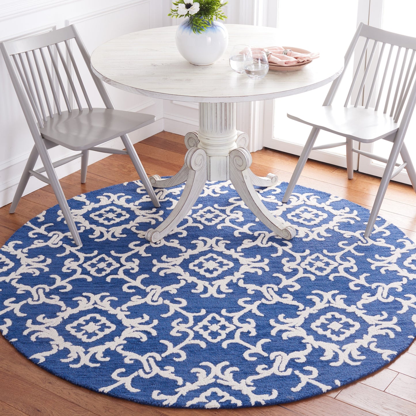 SAFAVIEH, Tapis en laine moderne à motif floral Blossom Vesela, fait main