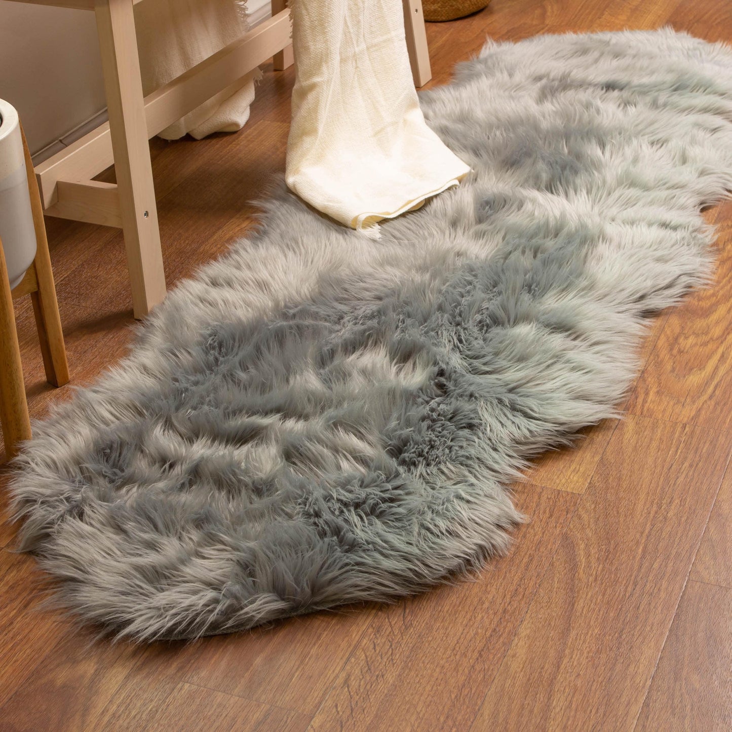 Silver Orchid Parrott Faux Fur Sheepskin Area Rug