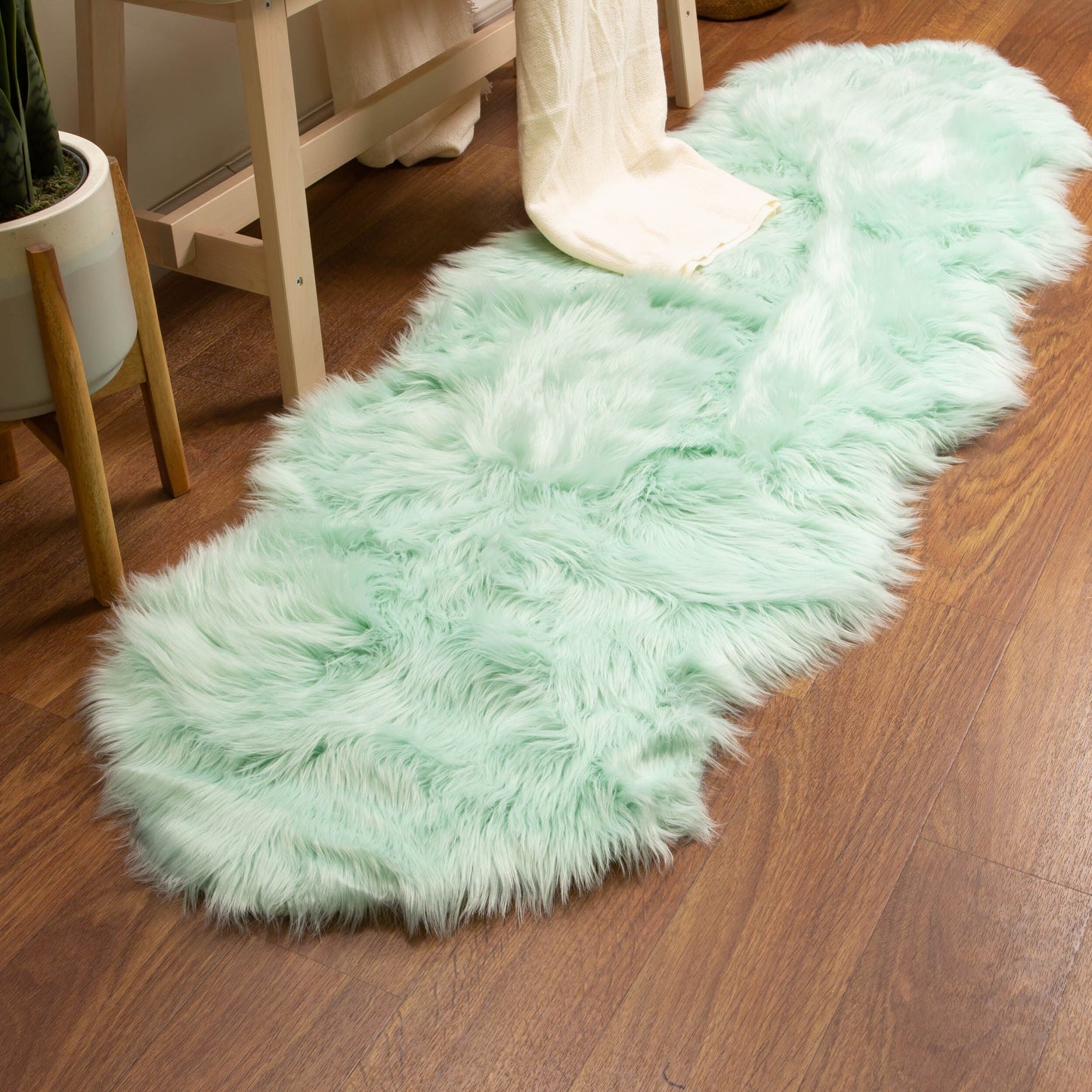 Silver Orchid Parrott Faux Fur Sheepskin Area Rug