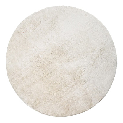 Tapis doux et lavable avec envers antidérapant, disponible en couleurs unies.