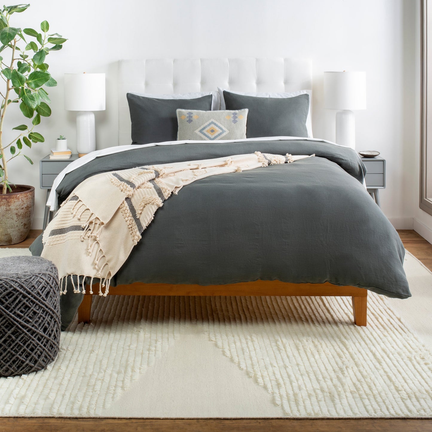 Artistic Weavers Suzzy Solid Linen Duvet Cover Set