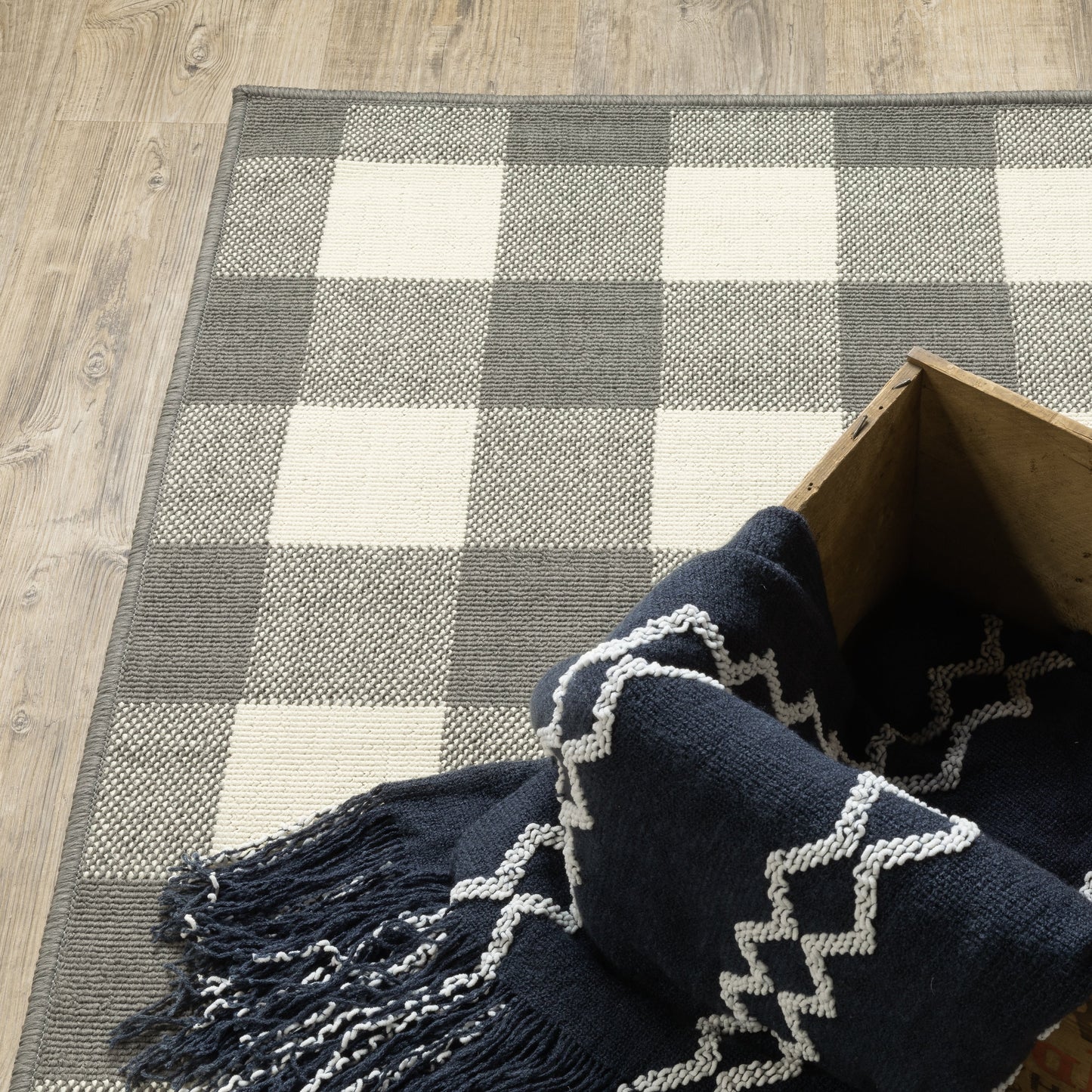 Vista Home Malta Gingham Check Indoor/Outdoor Area Rug