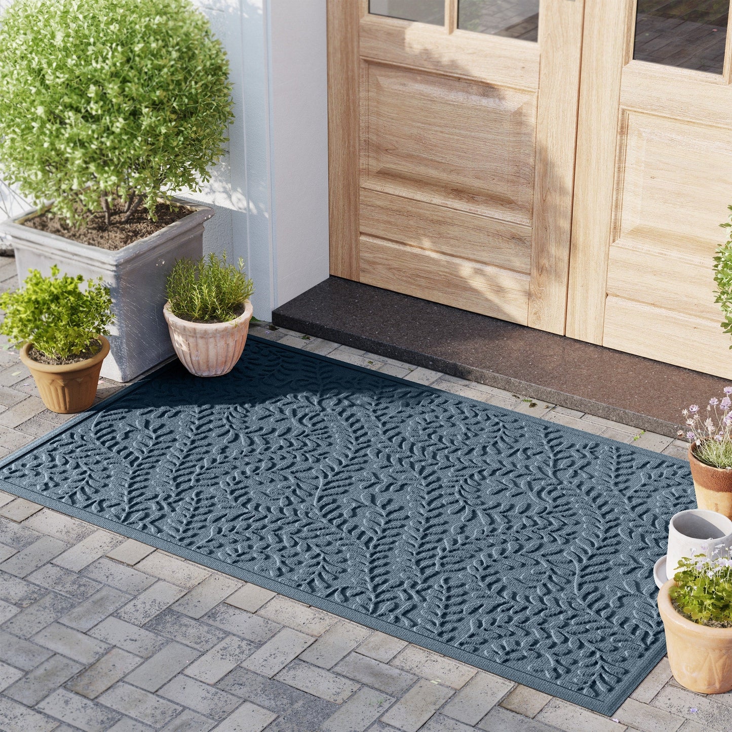 WaterHog Boxwood Indoor Outdoor Door Mat