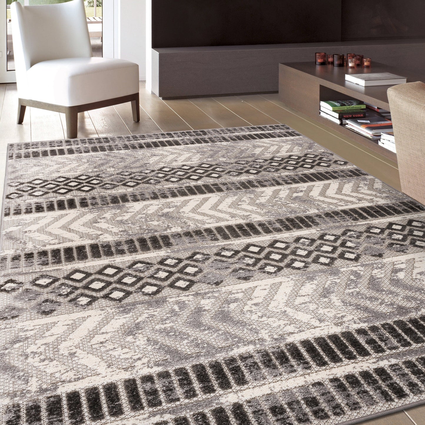 World Rug Gallery Distressed Geometric Indoor/Outdoor Area Rug