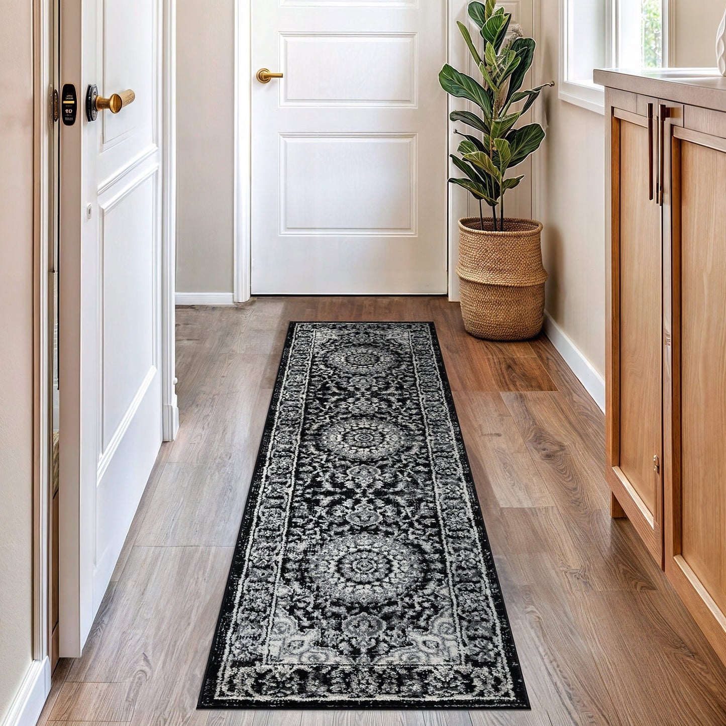 World Rug Gallery Traditional Oriental Medallion Area Rug